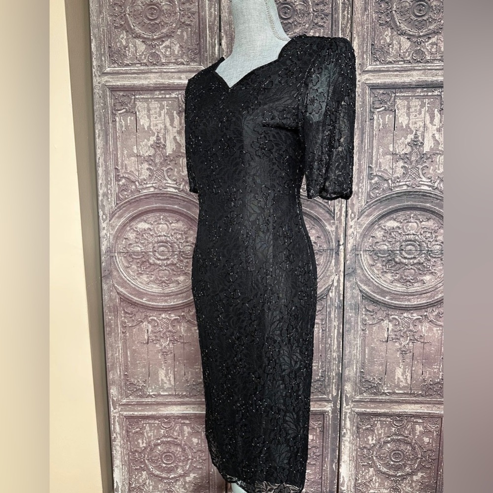 ❌SOLD ON MY IG Vintage Beaded Cocktail Dress - Picture 9 of 15